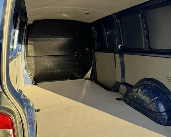 Синий Фольксваген Transporter, объемом двигателя 1.97 л и пробегом 127 тыс. км за 28000 $, фото 25 на Automoto.ua