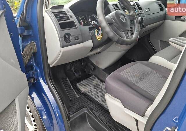 Синій Фольксваген Transporter, об'ємом двигуна 1.97 л та пробігом 414 тис. км за 16900 $, фото 9 на Automoto.ua
