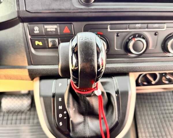 Синий Фольксваген Transporter, объемом двигателя 1.97 л и пробегом 198 тыс. км за 24999 $, фото 14 на Automoto.ua