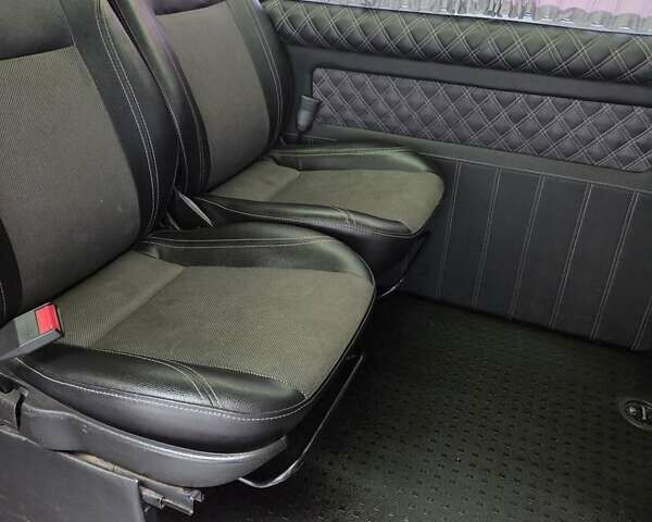 Синий Фольксваген Transporter, объемом двигателя 2 л и пробегом 286 тыс. км за 19300 $, фото 11 на Automoto.ua