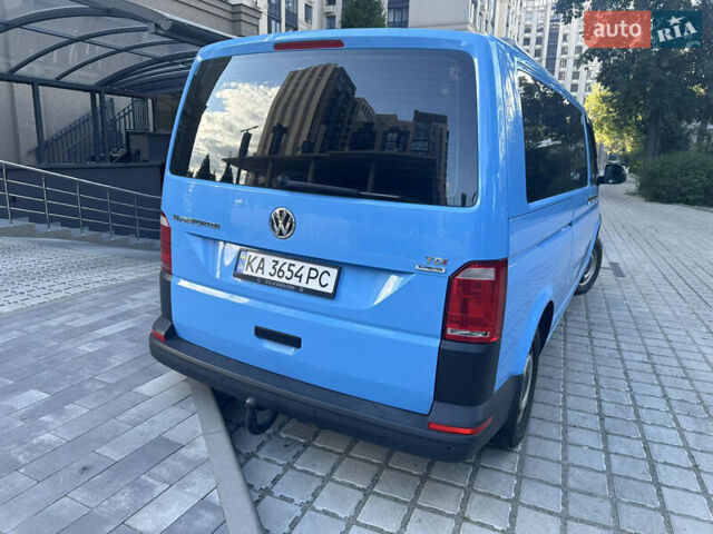 Синий Фольксваген Transporter, объемом двигателя 1.97 л и пробегом 226 тыс. км за 23000 $, фото 2 на Automoto.ua