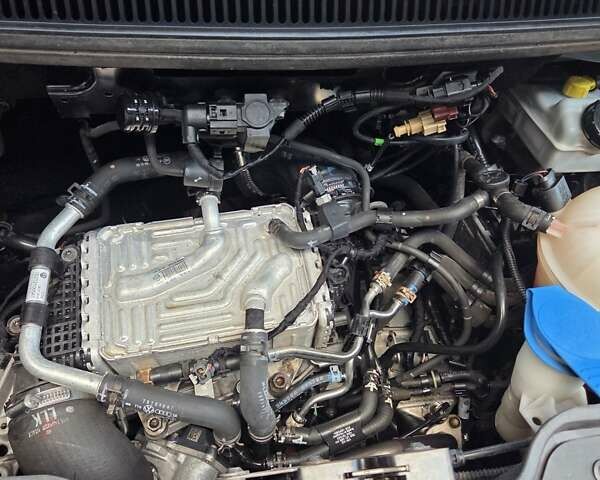 Синий Фольксваген Transporter, объемом двигателя 2 л и пробегом 286 тыс. км за 19300 $, фото 7 на Automoto.ua