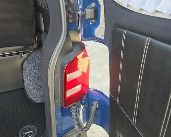 Синий Фольксваген Transporter, объемом двигателя 2 л и пробегом 286 тыс. км за 19300 $, фото 14 на Automoto.ua