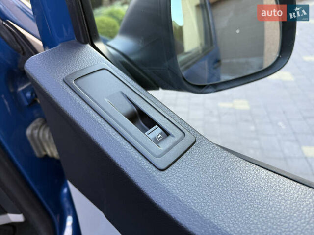 Синій Фольксваген Transporter, об'ємом двигуна 2 л та пробігом 199 тис. км за 19571 $, фото 44 на Automoto.ua