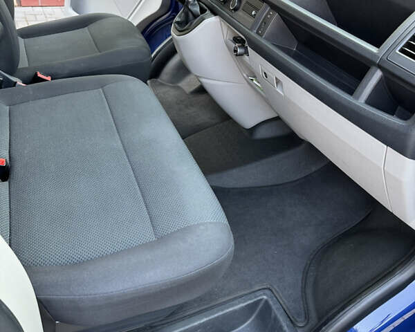 Синий Фольксваген Transporter, объемом двигателя 2 л и пробегом 246 тыс. км за 17500 $, фото 14 на Automoto.ua