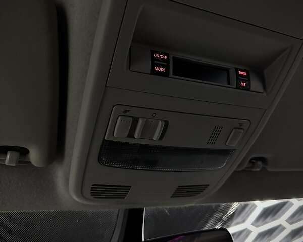 Синий Фольксваген Transporter, объемом двигателя 2 л и пробегом 230 тыс. км за 27500 $, фото 11 на Automoto.ua