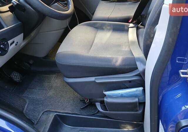 Синий Фольксваген Transporter, объемом двигателя 2 л и пробегом 218 тыс. км за 25500 $, фото 1 на Automoto.ua