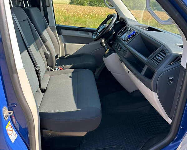 Синій Фольксваген Transporter, об'ємом двигуна 0 л та пробігом 147 тис. км за 17999 $, фото 7 на Automoto.ua