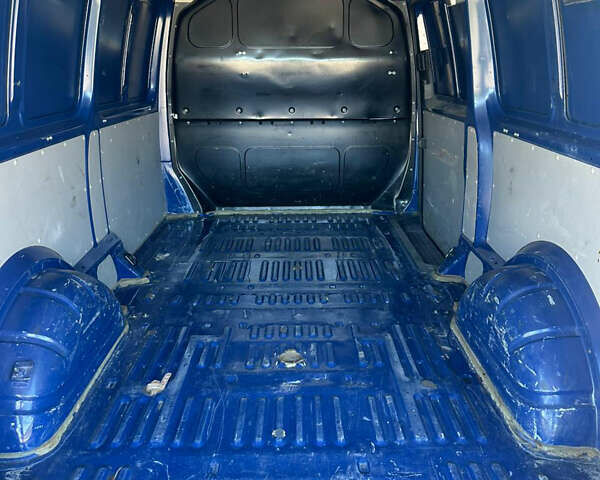 Синій Фольксваген Transporter, об'ємом двигуна 0 л та пробігом 147 тис. км за 17999 $, фото 12 на Automoto.ua