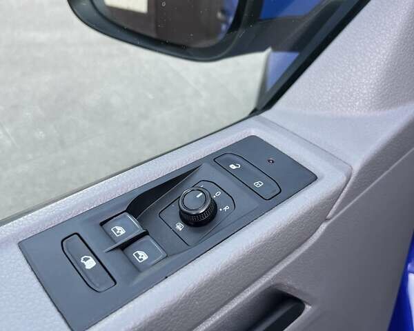 Синій Фольксваген Transporter, об'ємом двигуна 2 л та пробігом 119 тис. км за 26800 $, фото 12 на Automoto.ua