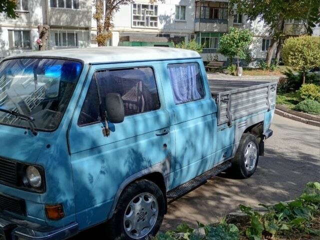 Синий Фольксваген Transporter, объемом двигателя 1.6 л и пробегом 300 тыс. км за 3500 $, фото 1 на Automoto.ua