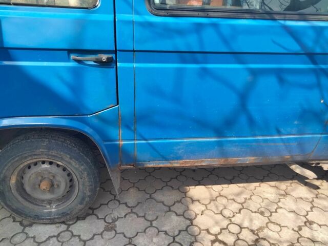 Синій Фольксваген Transporter, об'ємом двигуна 1.9 л та пробігом 350 тис. км за 1600 $, фото 10 на Automoto.ua