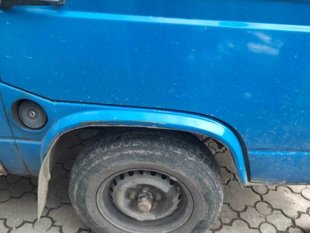 Синій Фольксваген Transporter, об'ємом двигуна 1.9 л та пробігом 350 тис. км за 1600 $, фото 3 на Automoto.ua