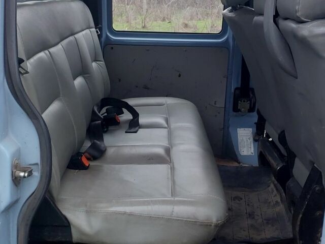 Синий Фольксваген Transporter, объемом двигателя 2.5 л и пробегом 344 тыс. км за 4250 $, фото 5 на Automoto.ua