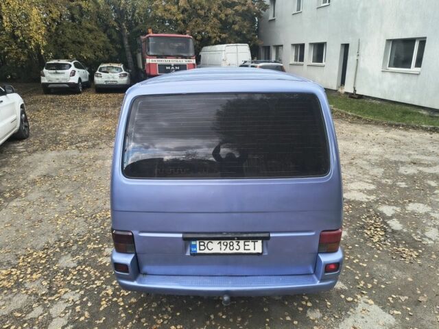 Синій Фольксваген Transporter, об'ємом двигуна 2.4 л та пробігом 333 тис. км за 3550 $, фото 4 на Automoto.ua