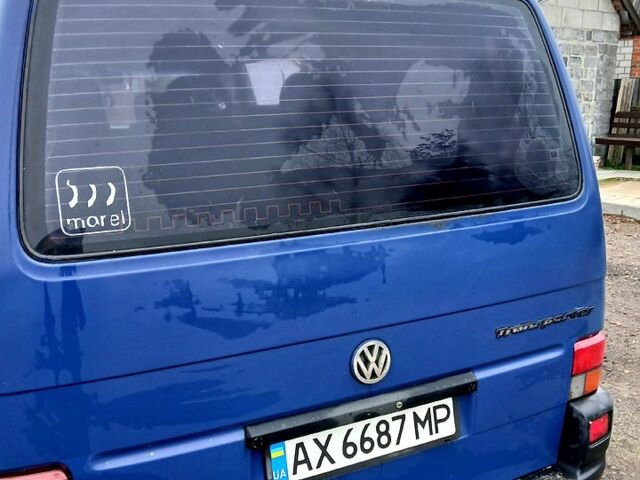 Синий Фольксваген Transporter, объемом двигателя 2.4 л и пробегом 470 тыс. км за 5000 $, фото 1 на Automoto.ua