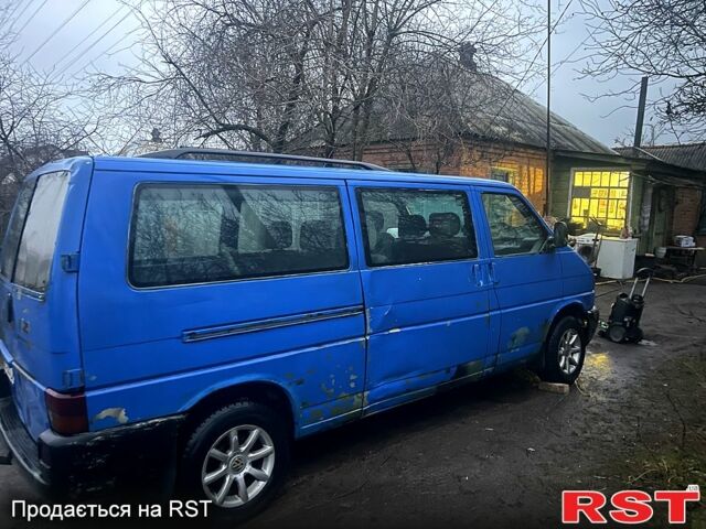 Синий Фольксваген Transporter, объемом двигателя 2.5 л и пробегом 200 тыс. км за 3800 $, фото 3 на Automoto.ua