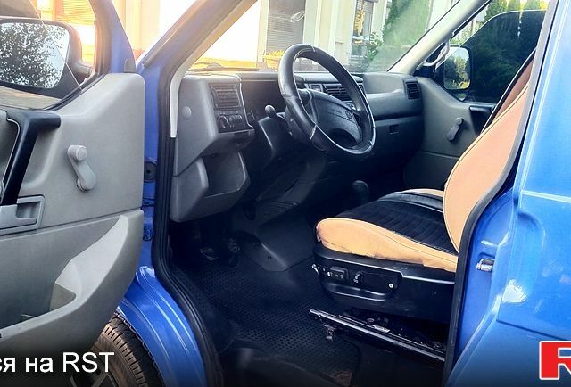 Синий Фольксваген Transporter, объемом двигателя 2.4 л и пробегом 336 тыс. км за 5750 $, фото 6 на Automoto.ua
