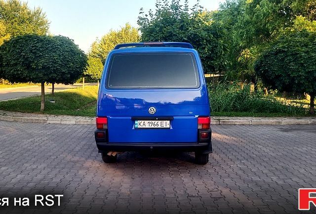 Синий Фольксваген Transporter, объемом двигателя 2.4 л и пробегом 336 тыс. км за 5750 $, фото 5 на Automoto.ua