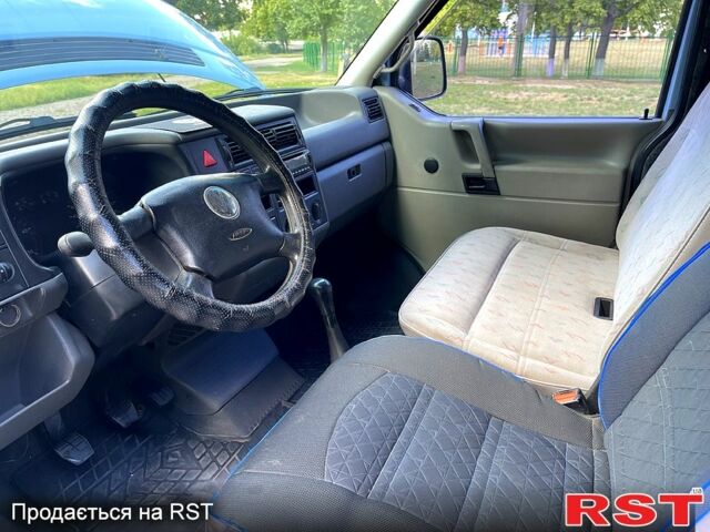 Синій Фольксваген Transporter, об'ємом двигуна 1.9 л та пробігом 289 тис. км за 6500 $, фото 8 на Automoto.ua