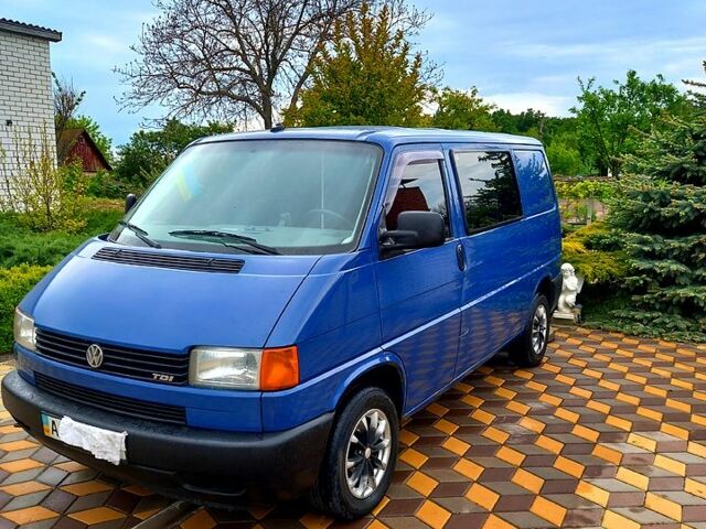 Синий Фольксваген Transporter, объемом двигателя 2.5 л и пробегом 320 тыс. км за 6000 $, фото 1 на Automoto.ua