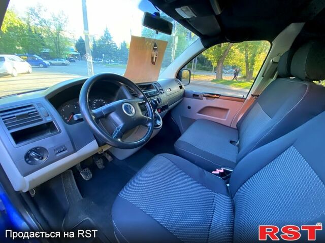 Синий Фольксваген Transporter, объемом двигателя 2.5 л и пробегом 314 тыс. км за 6500 $, фото 6 на Automoto.ua
