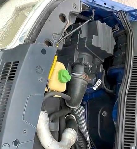 Синій Фольксваген Transporter, об'ємом двигуна 2.5 л та пробігом 330 тис. км за 6800 $, фото 8 на Automoto.ua