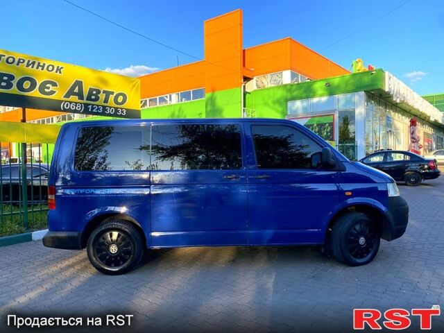 Синий Фольксваген Transporter, объемом двигателя 2.5 л и пробегом 314 тыс. км за 6500 $, фото 4 на Automoto.ua