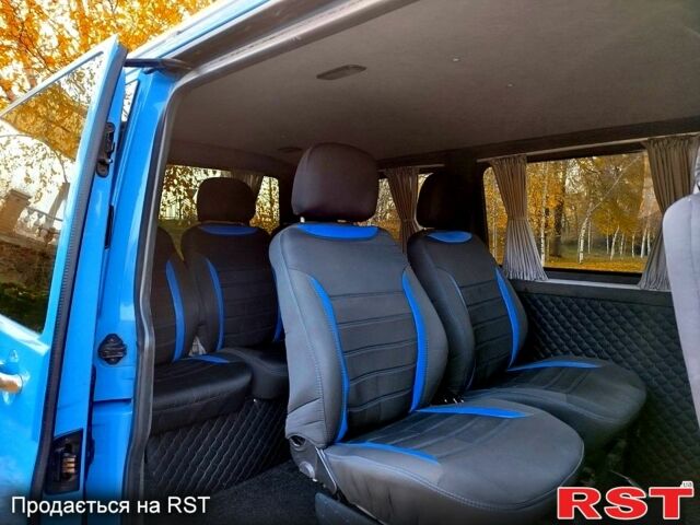 Синій Фольксваген Transporter, об'ємом двигуна 2.5 л та пробігом 263 тис. км за 9250 $, фото 11 на Automoto.ua