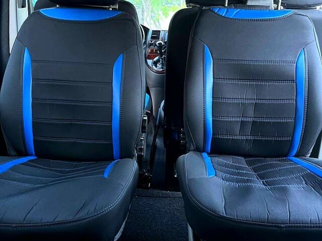 Синий Фольксваген Transporter, объемом двигателя 2.5 л и пробегом 182 тыс. км за 8000 $, фото 4 на Automoto.ua