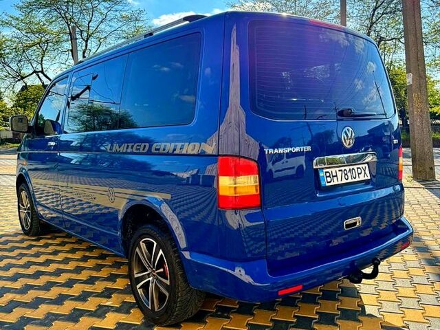 Синий Фольксваген Transporter, объемом двигателя 1.9 л и пробегом 326 тыс. км за 9500 $, фото 2 на Automoto.ua