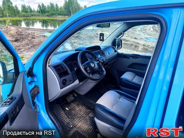 Синий Фольксваген Transporter, объемом двигателя 2.5 л и пробегом 275 тыс. км за 9500 $, фото 10 на Automoto.ua