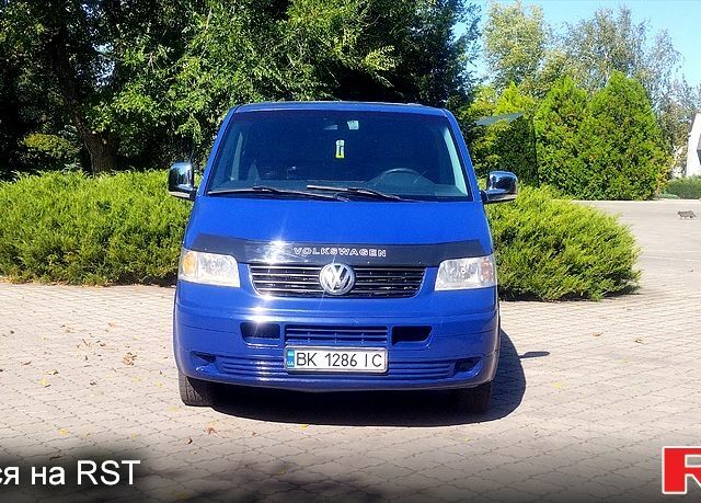 Синий Фольксваген Transporter, объемом двигателя 1.9 л и пробегом 318 тыс. км за 9299 $, фото 1 на Automoto.ua