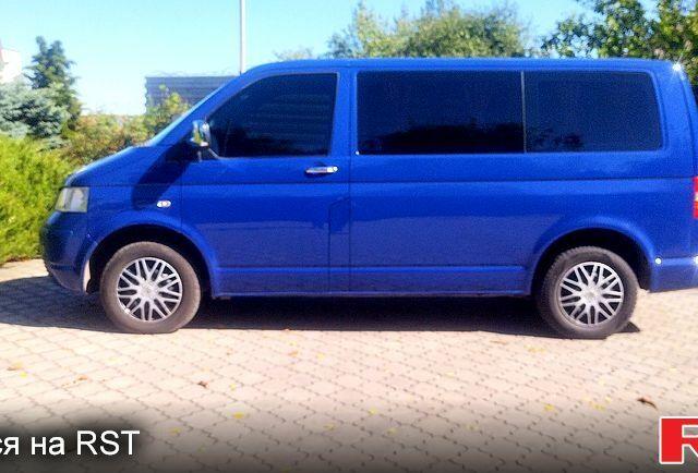 Синий Фольксваген Transporter, объемом двигателя 1.9 л и пробегом 318 тыс. км за 9299 $, фото 5 на Automoto.ua