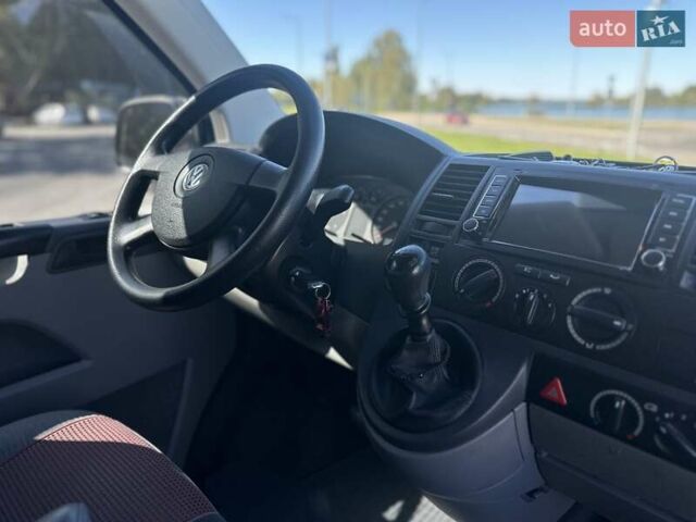 Синий Фольксваген Transporter, объемом двигателя 1.9 л и пробегом 171 тыс. км за 14900 $, фото 5 на Automoto.ua