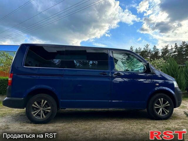 Синий Фольксваген Transporter, объемом двигателя 1.9 л и пробегом 224 тыс. км за 12500 $, фото 2 на Automoto.ua