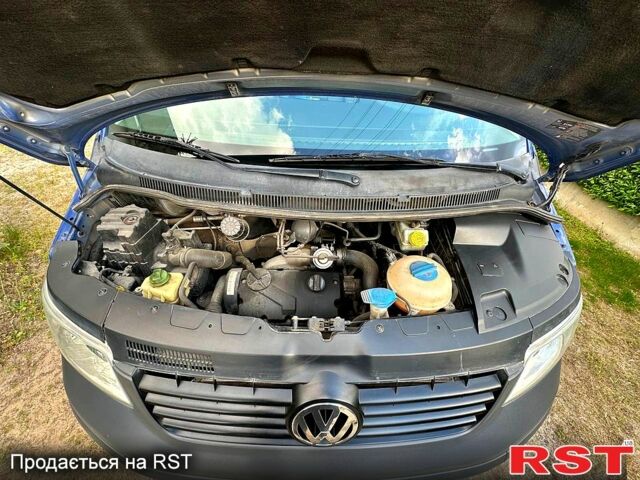 Синий Фольксваген Transporter, объемом двигателя 1.9 л и пробегом 224 тыс. км за 12500 $, фото 3 на Automoto.ua