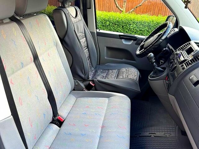 Синий Фольксваген Transporter, объемом двигателя 1.9 л и пробегом 224 тыс. км за 12500 $, фото 4 на Automoto.ua