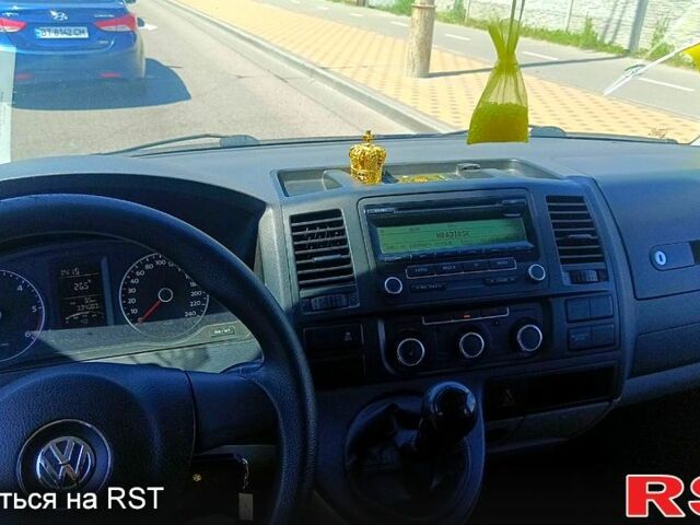 Синій Фольксваген Transporter, об'ємом двигуна 2 л та пробігом 345 тис. км за 9500 $, фото 2 на Automoto.ua