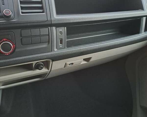 Синій Фольксваген Transporter, об'ємом двигуна 1.97 л та пробігом 233 тис. км за 20999 $, фото 24 на Automoto.ua