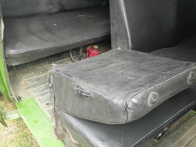 Зеленый Фольксваген Transporter, объемом двигателя 1.6 л и пробегом 370 тыс. км за 2150 $, фото 12 на Automoto.ua