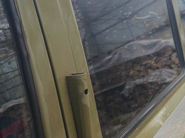 Зеленый Фольксваген Transporter, объемом двигателя 1.6 л и пробегом 370 тыс. км за 2150 $, фото 8 на Automoto.ua