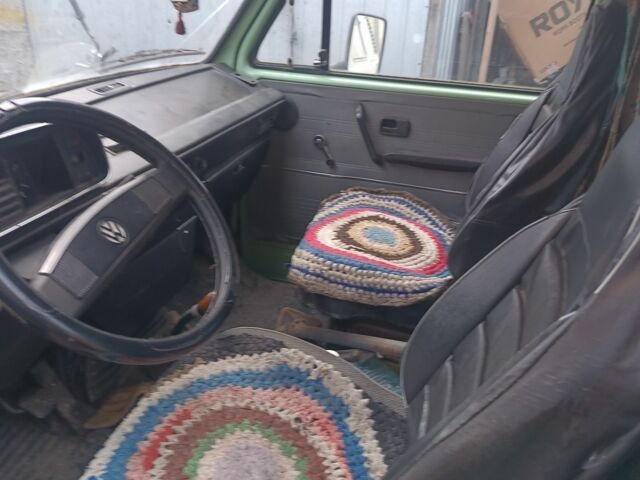 Зеленый Фольксваген Transporter, объемом двигателя 1.6 л и пробегом 500 тыс. км за 1200 $, фото 8 на Automoto.ua