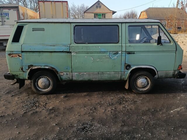 Зеленый Фольксваген Transporter, объемом двигателя 1.6 л и пробегом 500 тыс. км за 1200 $, фото 3 на Automoto.ua