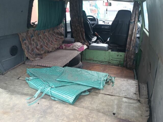 Зеленый Фольксваген Transporter, объемом двигателя 1.6 л и пробегом 500 тыс. км за 1200 $, фото 9 на Automoto.ua