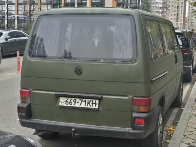 Зеленый Фольксваген Transporter, объемом двигателя 0 л и пробегом 400 тыс. км за 4500 $, фото 3 на Automoto.ua