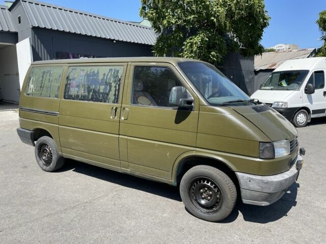Зеленый Фольксваген Transporter, объемом двигателя 2 л и пробегом 330 тыс. км за 2800 $, фото 1 на Automoto.ua