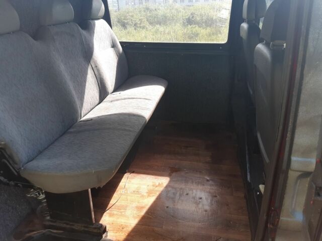 Зеленый Фольксваген Transporter, объемом двигателя 2.4 л и пробегом 360 тыс. км за 2800 $, фото 5 на Automoto.ua