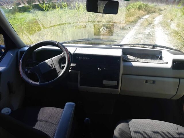 Зеленый Фольксваген Transporter, объемом двигателя 2.4 л и пробегом 360 тыс. км за 2800 $, фото 3 на Automoto.ua