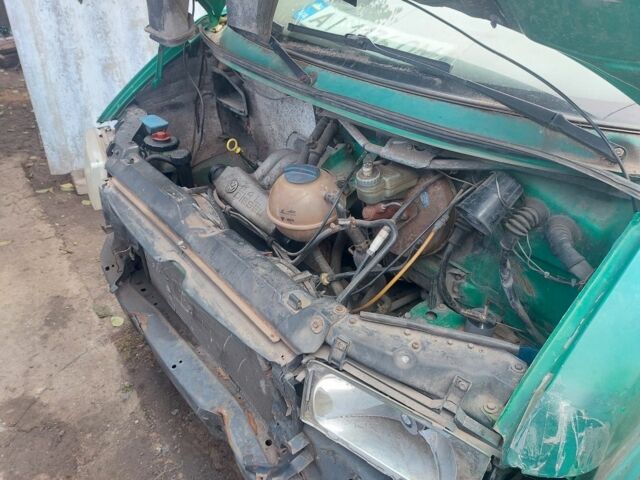 Фольксваген Transporter 1992 в Николаеве на Automoto.ua Зеленый Фольксваген Transporter, объемом двигателя 2.4 л и пробегом 300 тыс. км за 2500 $, фото 2 на Automoto.ua